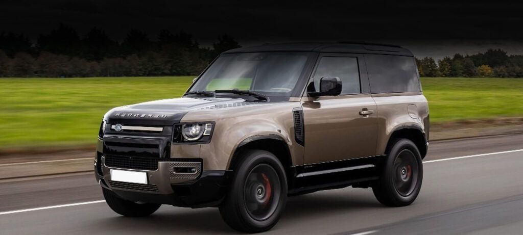 El todoterreno de lujo Land Rover Defender 130 amplía plazas