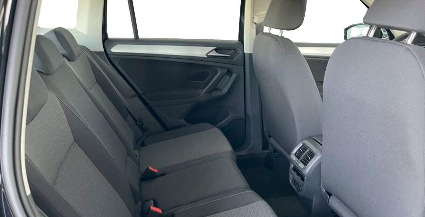 VOLKSWAGEN Tiguan 1.5 TSI interior perfil2 | Total Renting