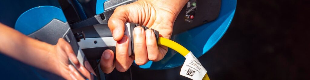 Cargadores coches eléctricos. Instalación y tipos