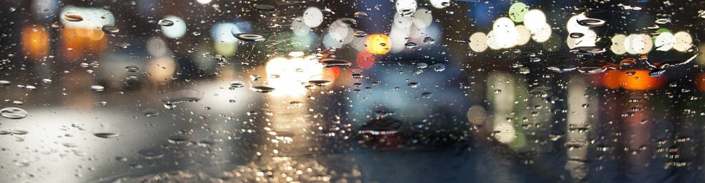 Tormenta eléctrica: ¿Qué ocurre si cae un rayo en el coche?