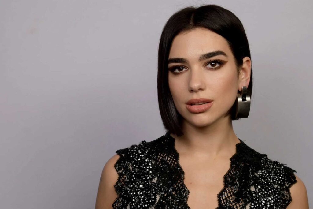 Dua Lipa y su lujoso coche Jaguar i-Pace